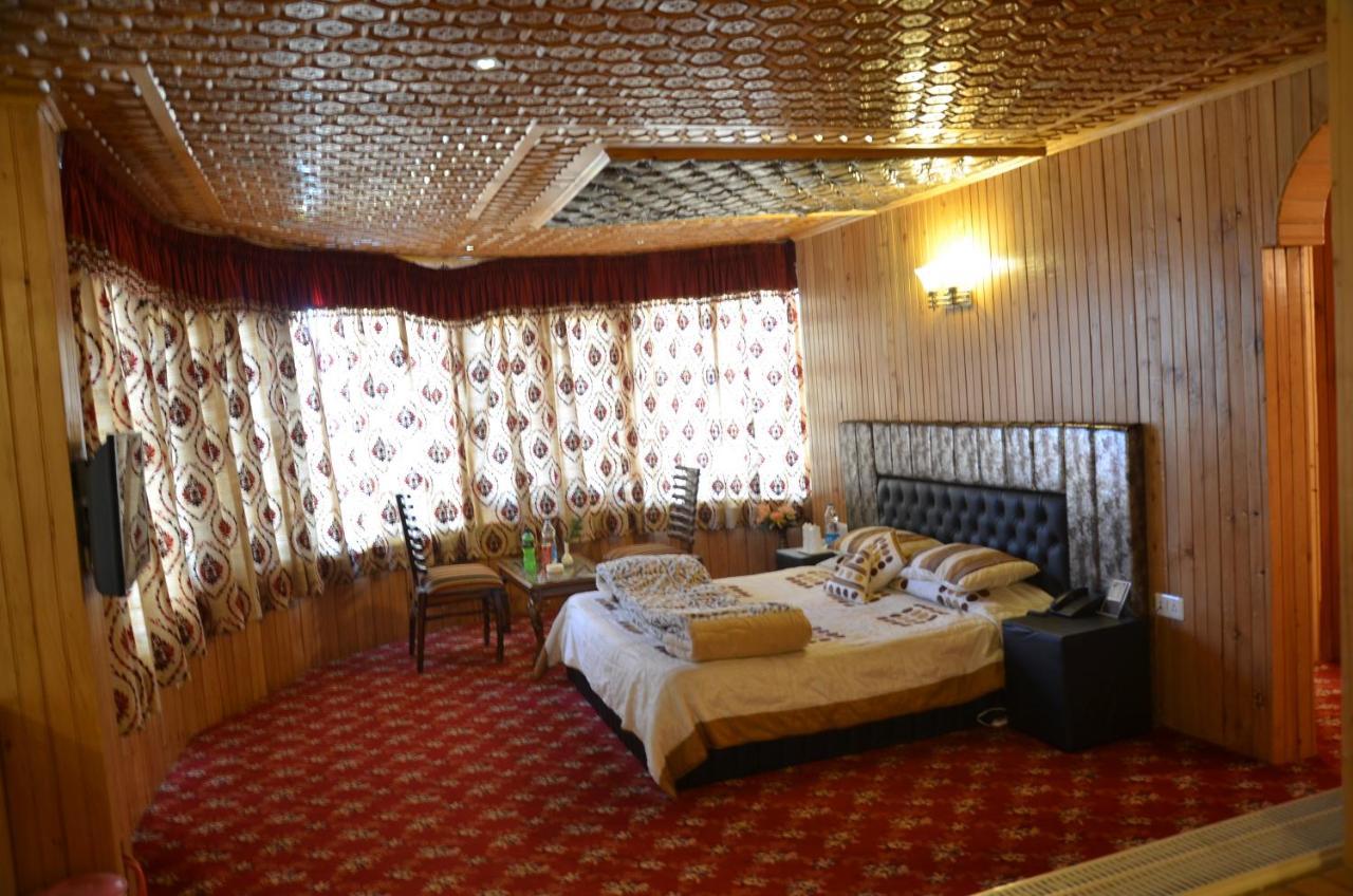 Hotel Hilltop Gulmarg Exterior foto