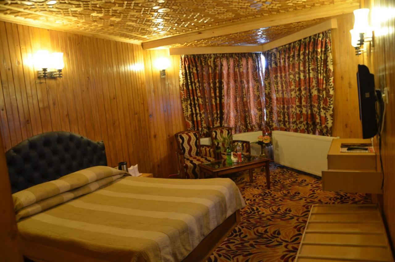 Hotel Hilltop Gulmarg Exterior foto