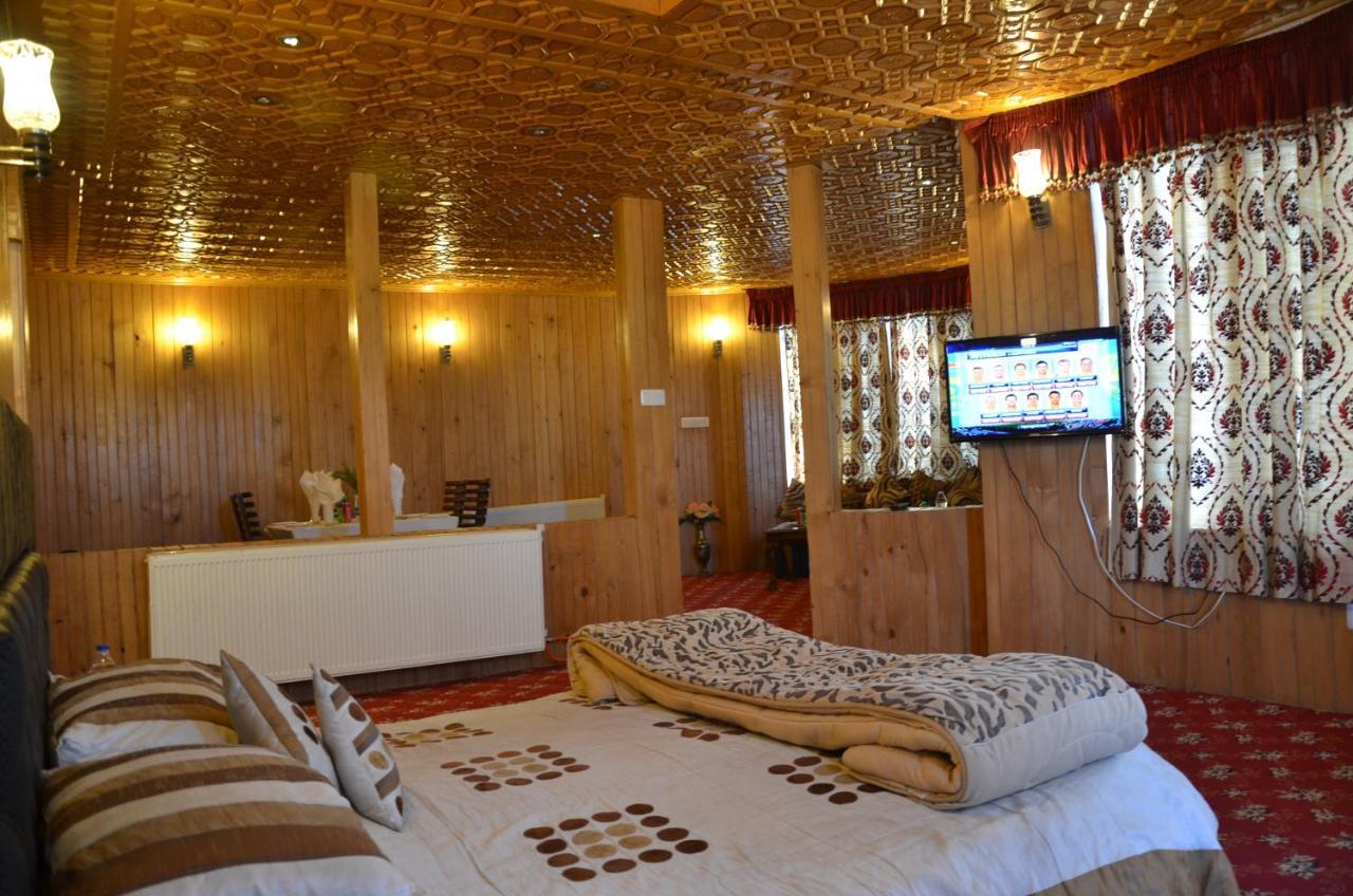 Hotel Hilltop Gulmarg Exterior foto